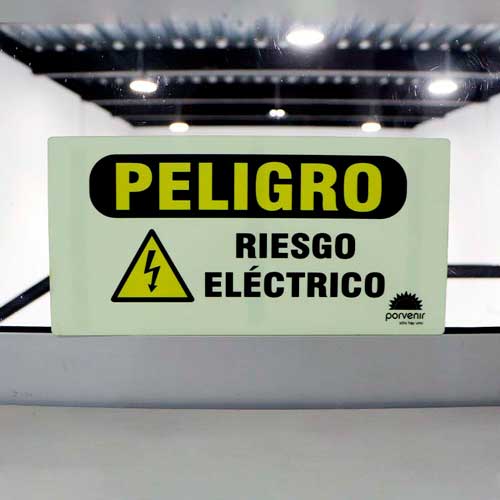 Señalizacion de seguridad, Señalizacion riesgo electrico, Avisos de señalización para empresas, Señalización bogota, Señalización corporativa, Señaletica corporativa